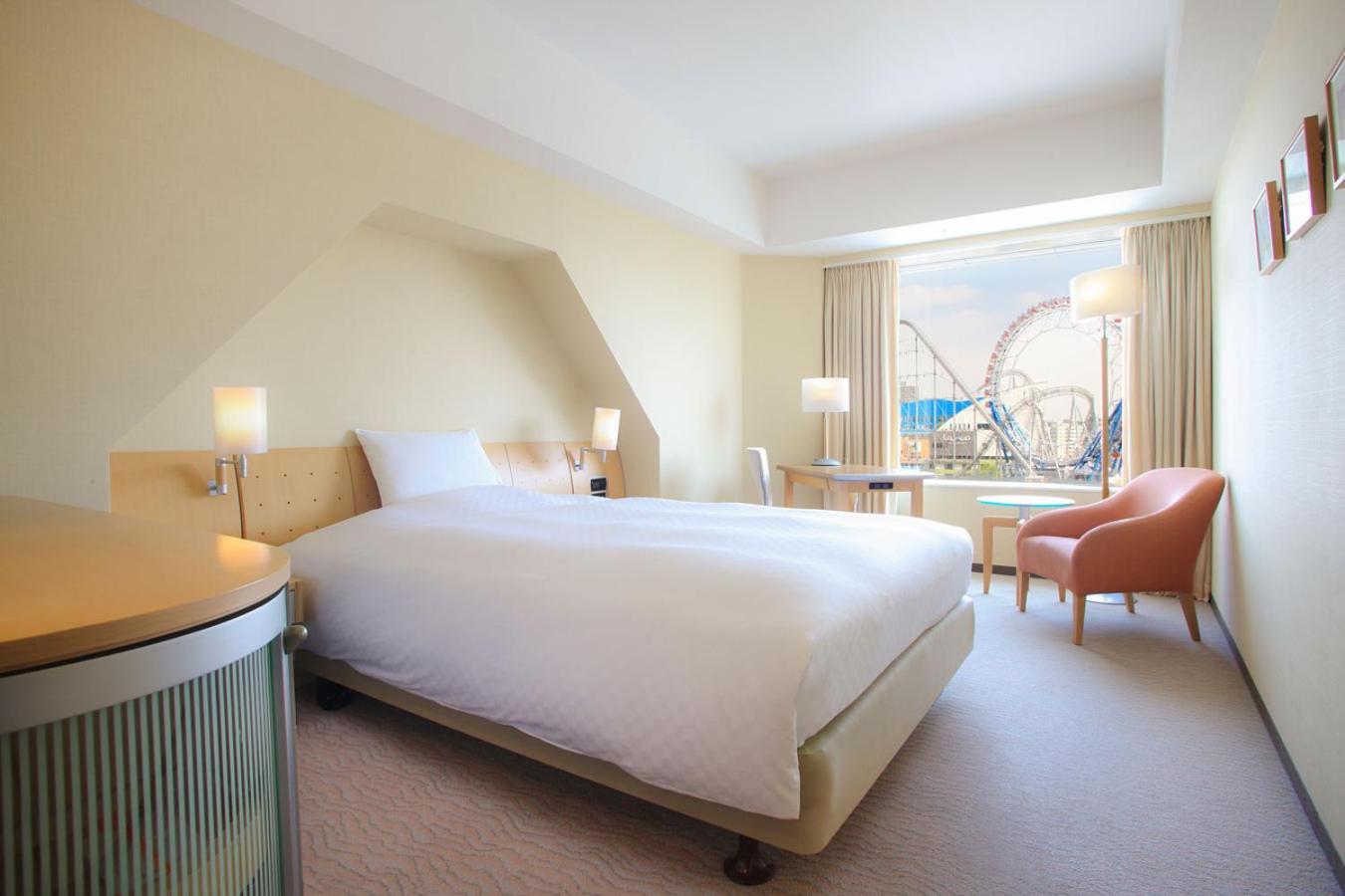Single Room 9-19th Floor Non-Smoking